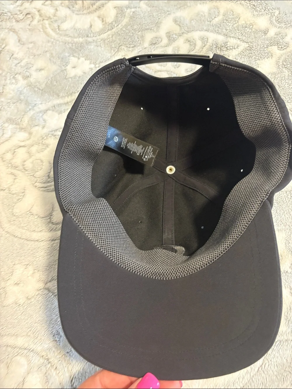 lululemon athletica Black Curved-Brim Men’s Hat with Raised Logo - Picture 2 of 4